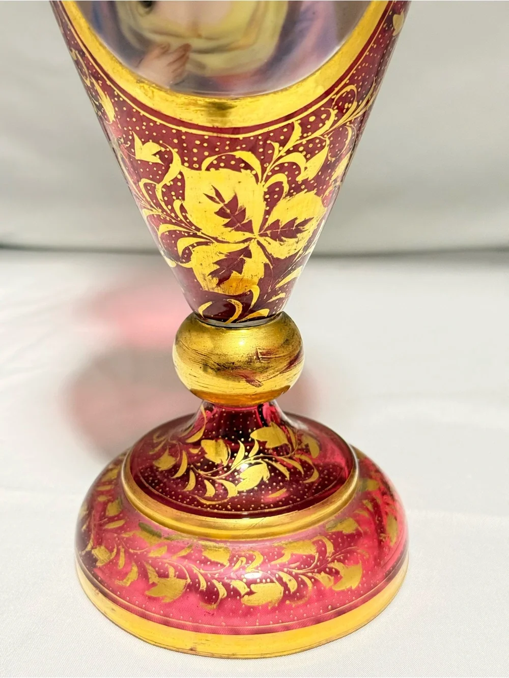 Antique 15.5” Bohemian Cranberry Glass Vase - Hand Painted Portrait & Gold Gilt - Picture 3 of 9